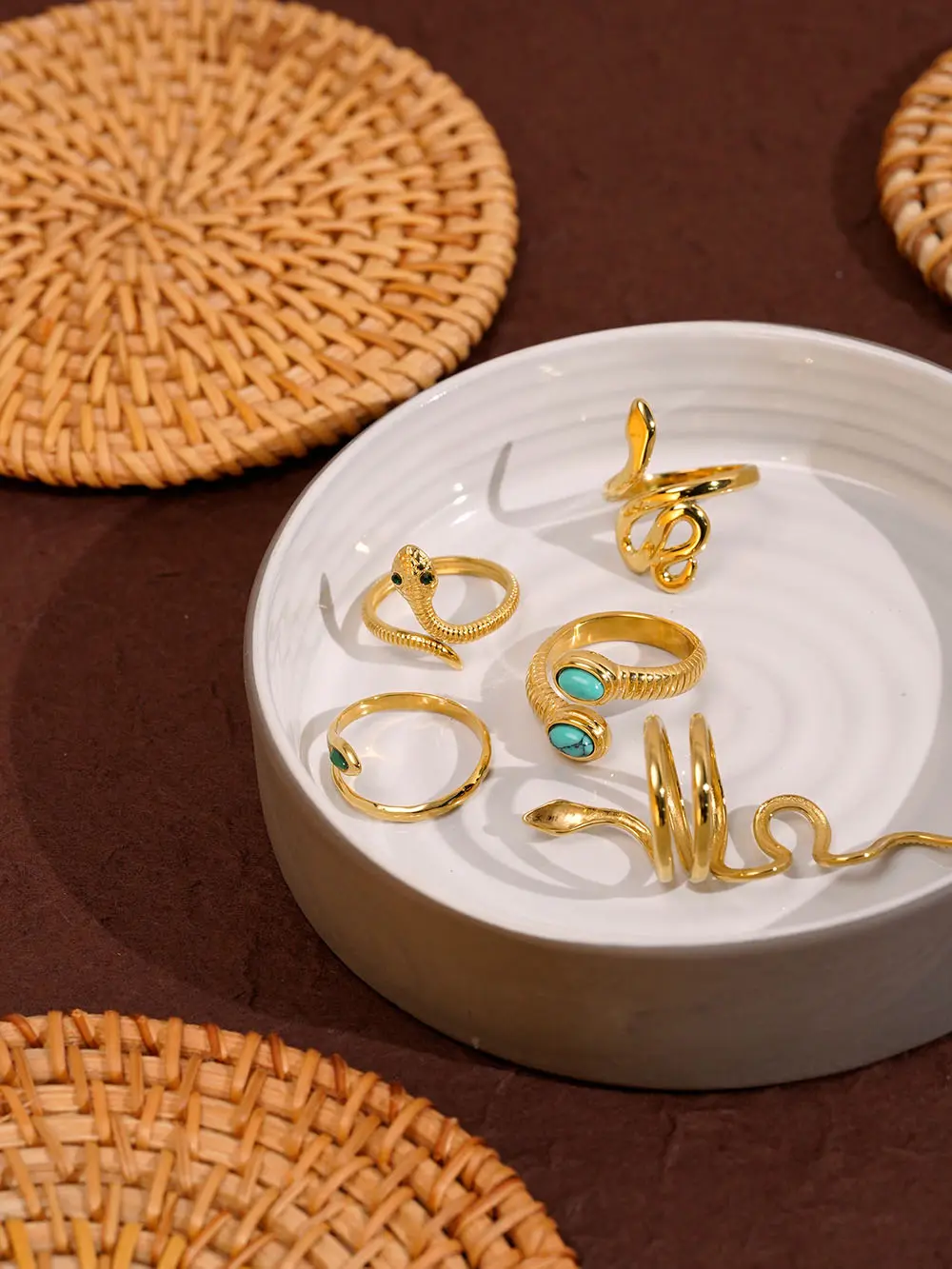 ENFASHION 18K Gold Plated Stainless Steel Jewelry Animal Zodiac Snake Open Ring Personality Waterproof for Woman Ring R254483